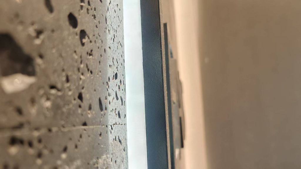 ��ɳ��ʯ����ǽ